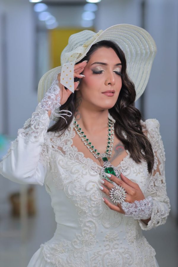 Victorian Princess Gown (With All Accessories)