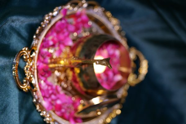 Home Decor Item Golden Color Giraffe Shaped Show Piece  Metal Made Candle light Stand 